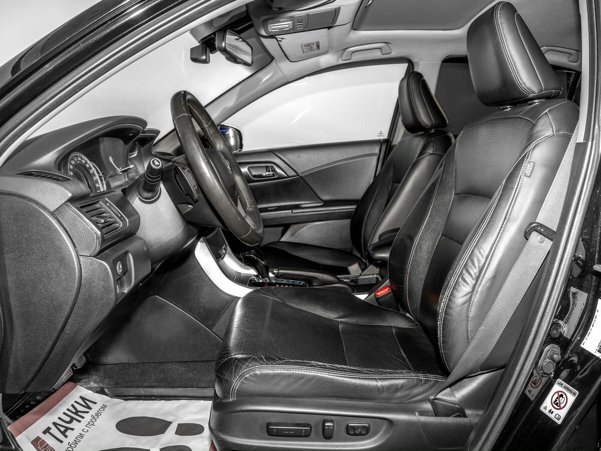Honda Accord 2013 - фото автомобиля