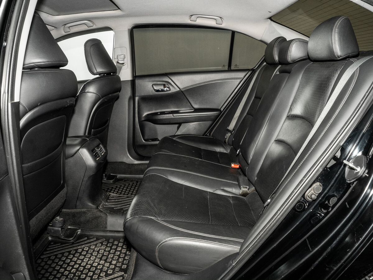 Honda Accord 2013 - фото автомобиля