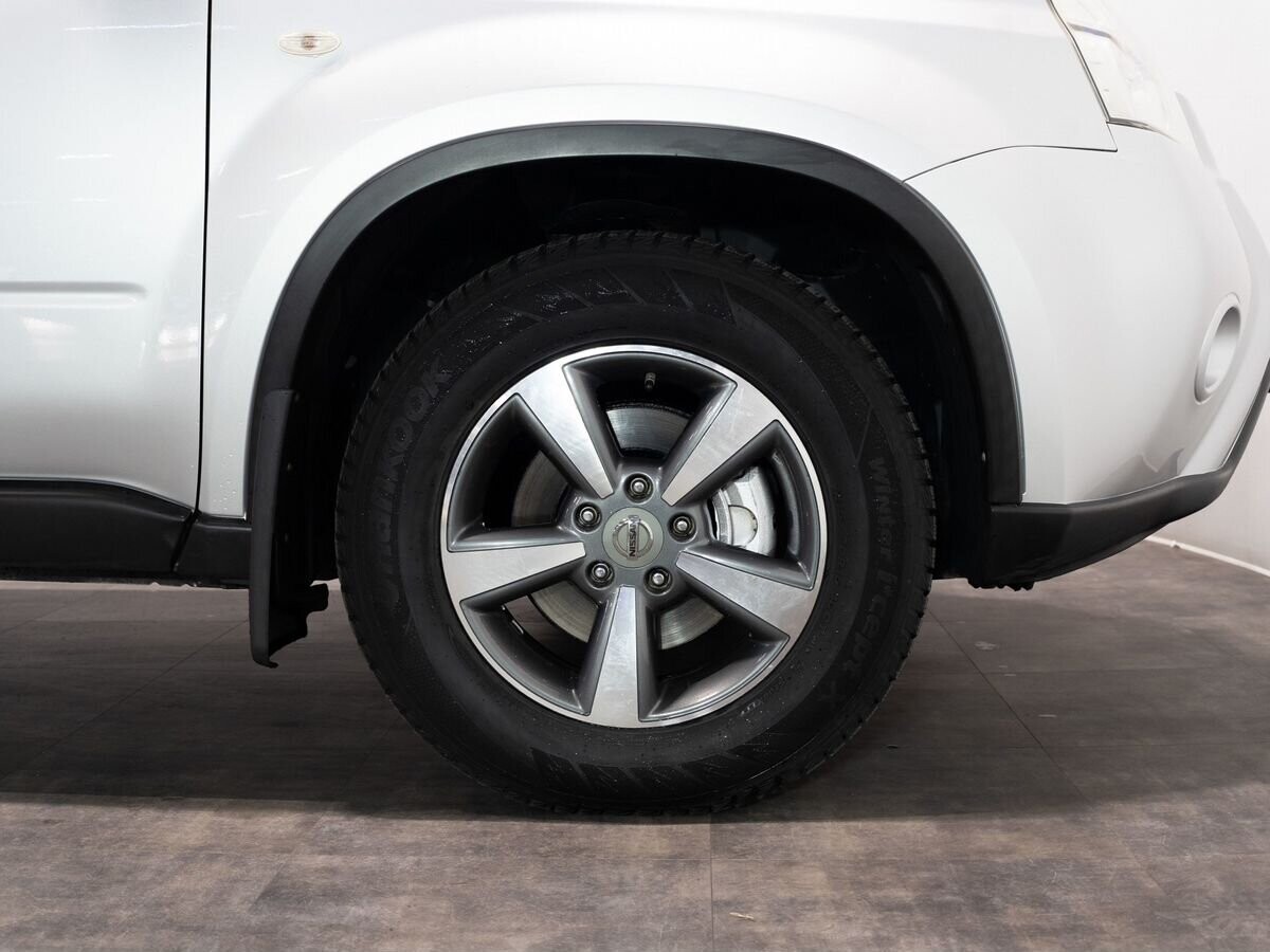 Nissan X-Trail 2012 - фото автомобиля