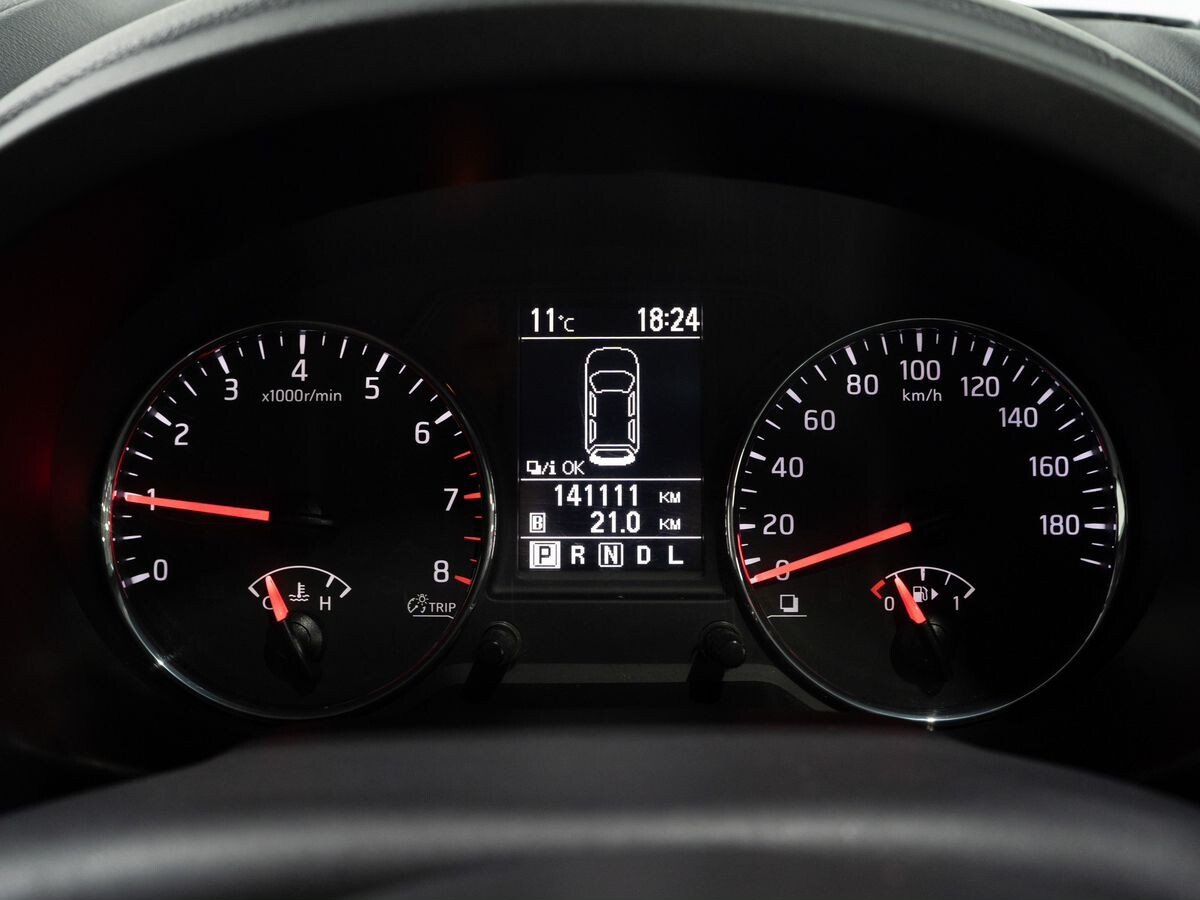 Nissan X-Trail 2012 - фото автомобиля