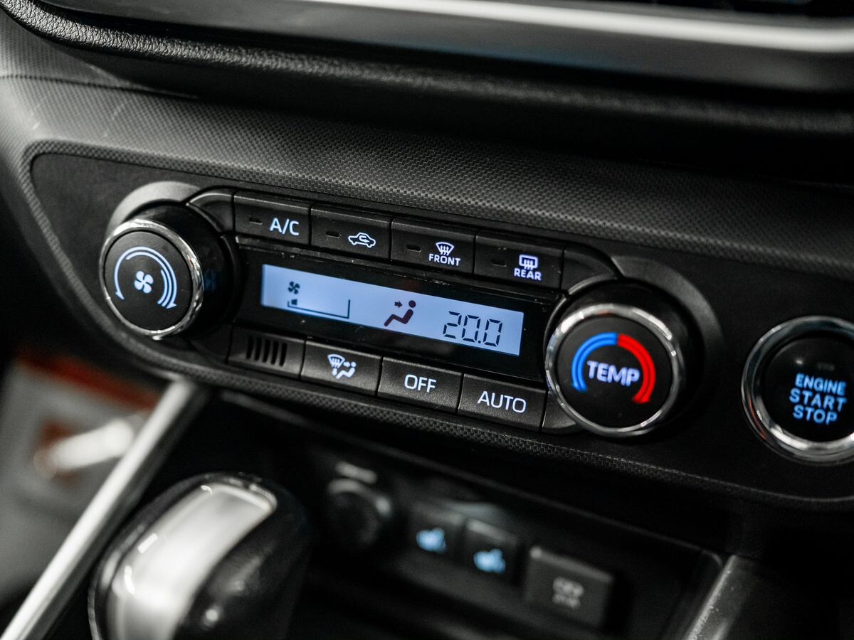 Toyota Raize 2019 - фото автомобиля