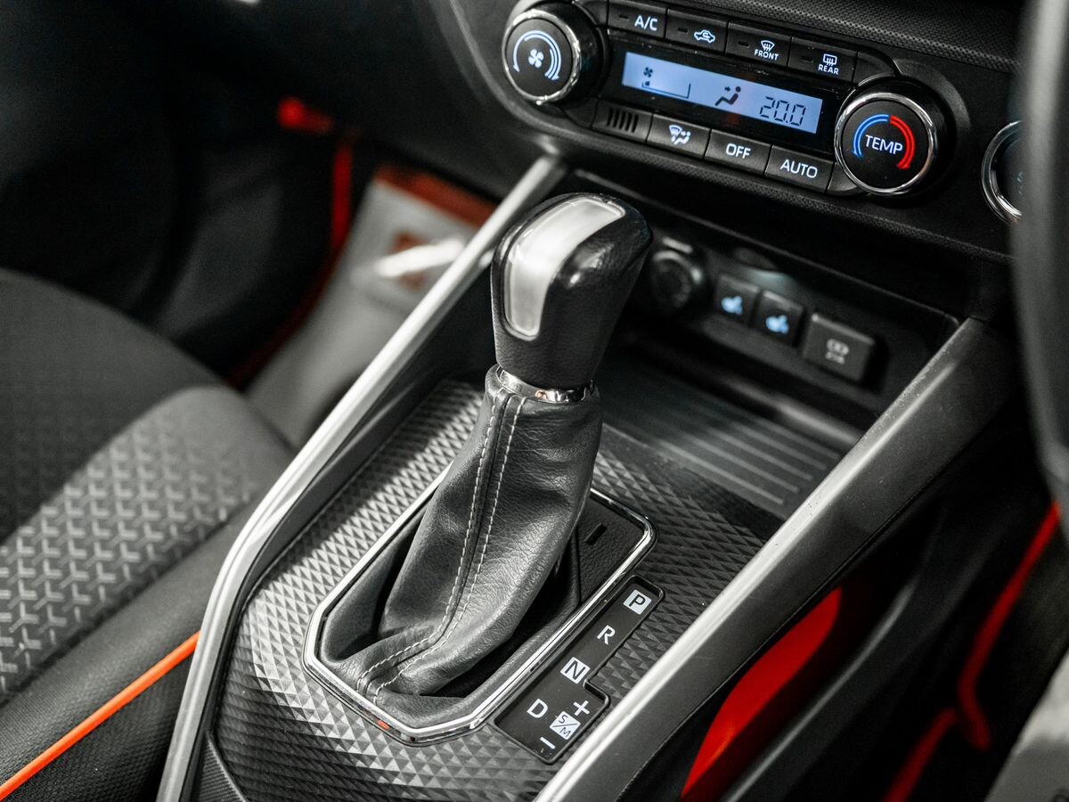 Toyota Raize 2019 - фото автомобиля