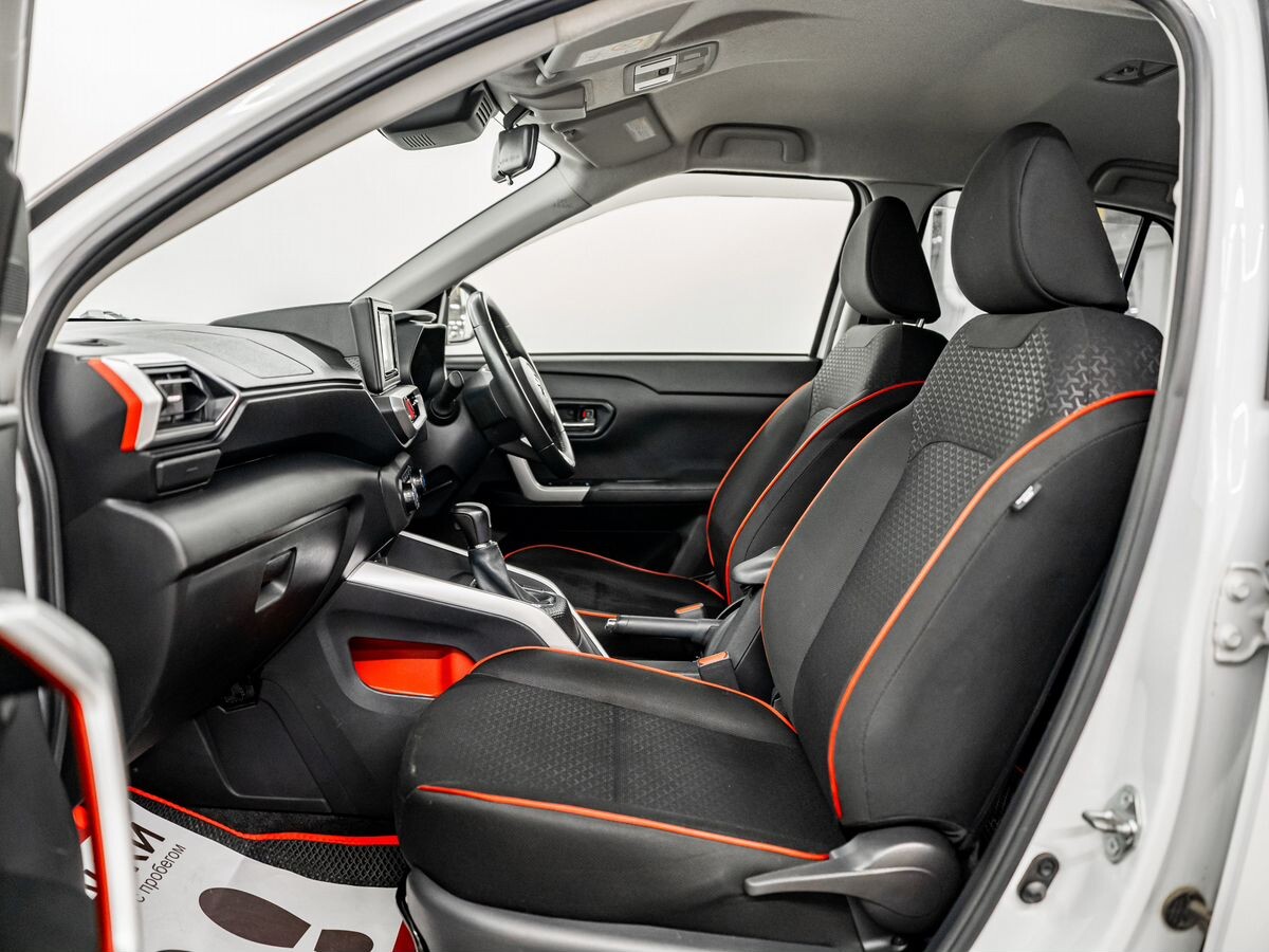 Toyota Raize 2019 - фото автомобиля