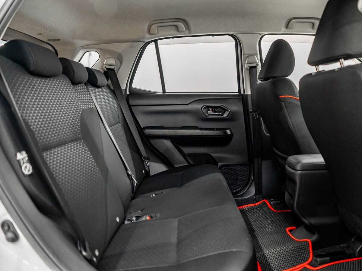 Toyota Raize 2019 - фото автомобиля