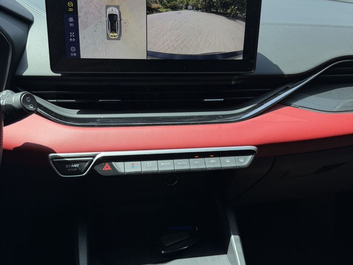 Geely Emgrand S 2021 - фото автомобиля