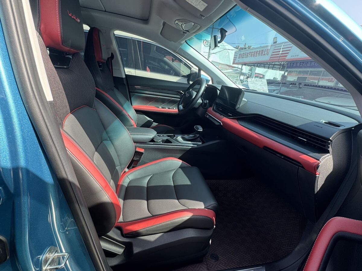 Geely Emgrand S 2021 - фото автомобиля