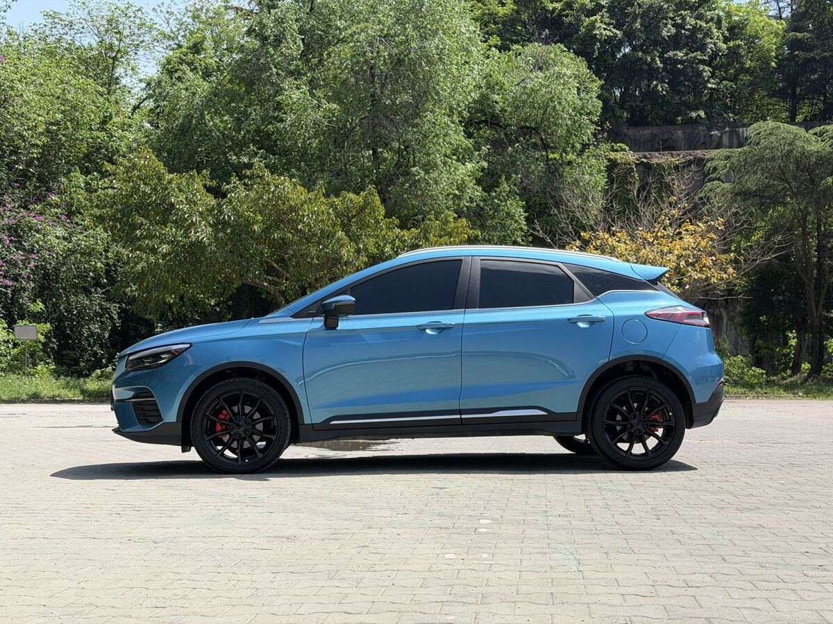 Geely Emgrand S 2021 - фото автомобиля