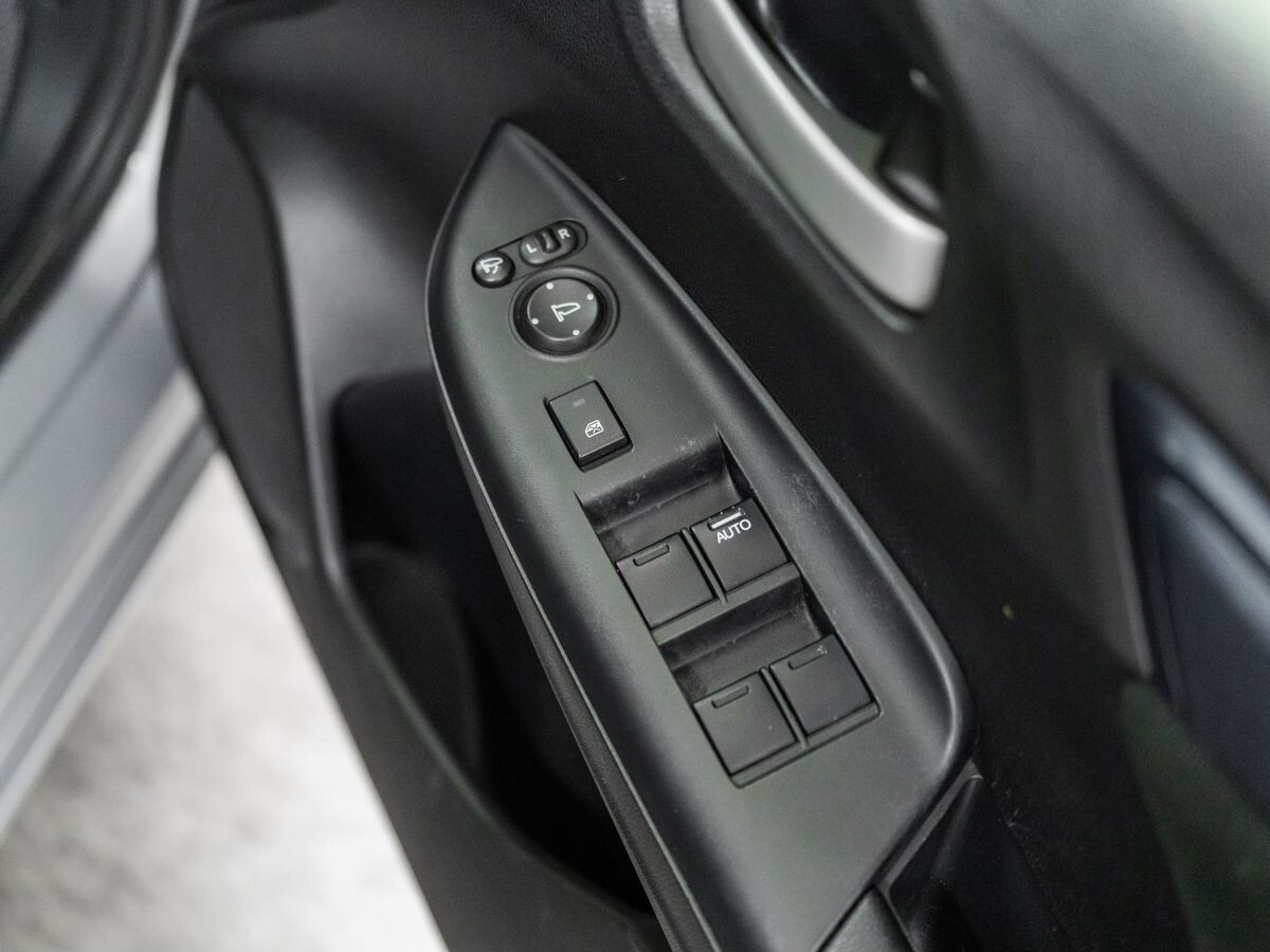 Honda Shuttle 2017 - фото автомобиля