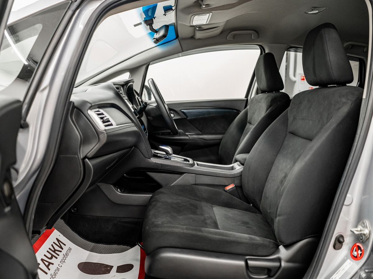 Honda Shuttle 2017 - фото автомобиля