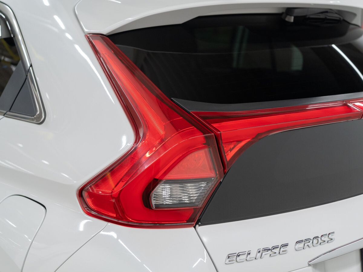 Mitsubishi Eclipse Cross 2018 - фото автомобиля