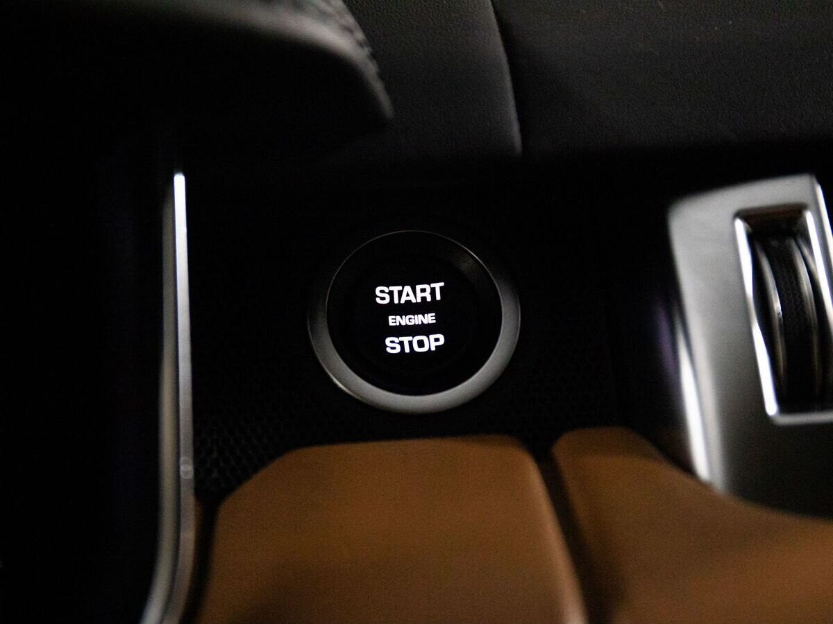 Land Rover Range Rover Sport 2018 - фото автомобиля