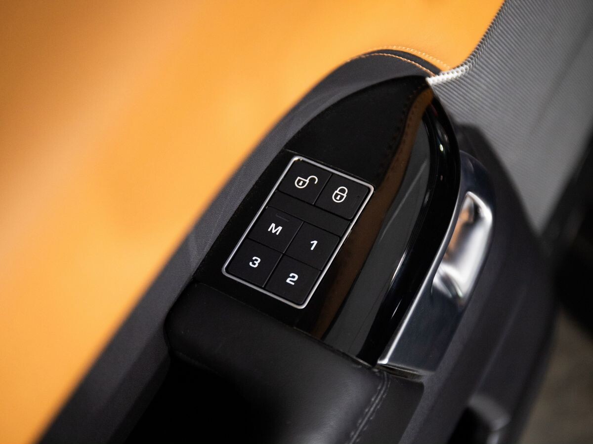 Land Rover Range Rover Sport 2018 - фото автомобиля