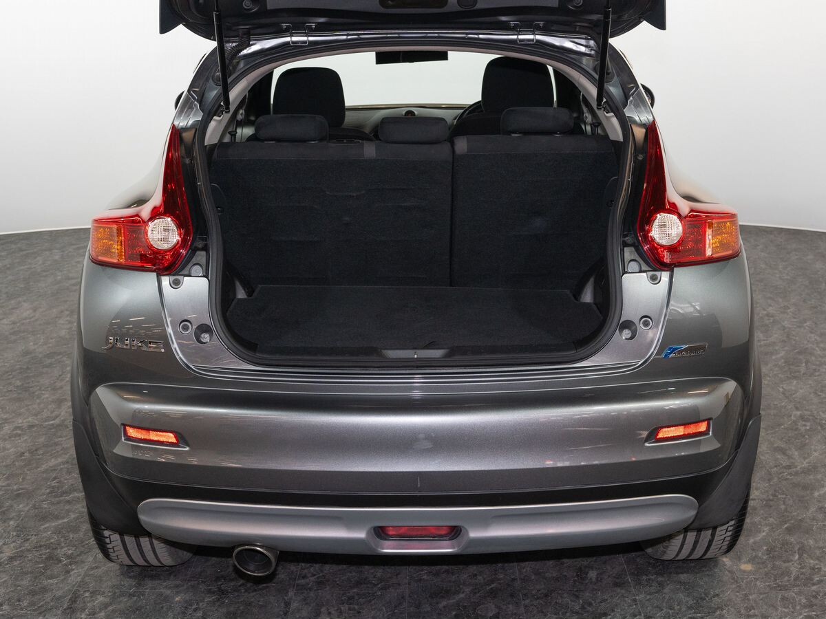 Nissan Juke 2011 - фото автомобиля