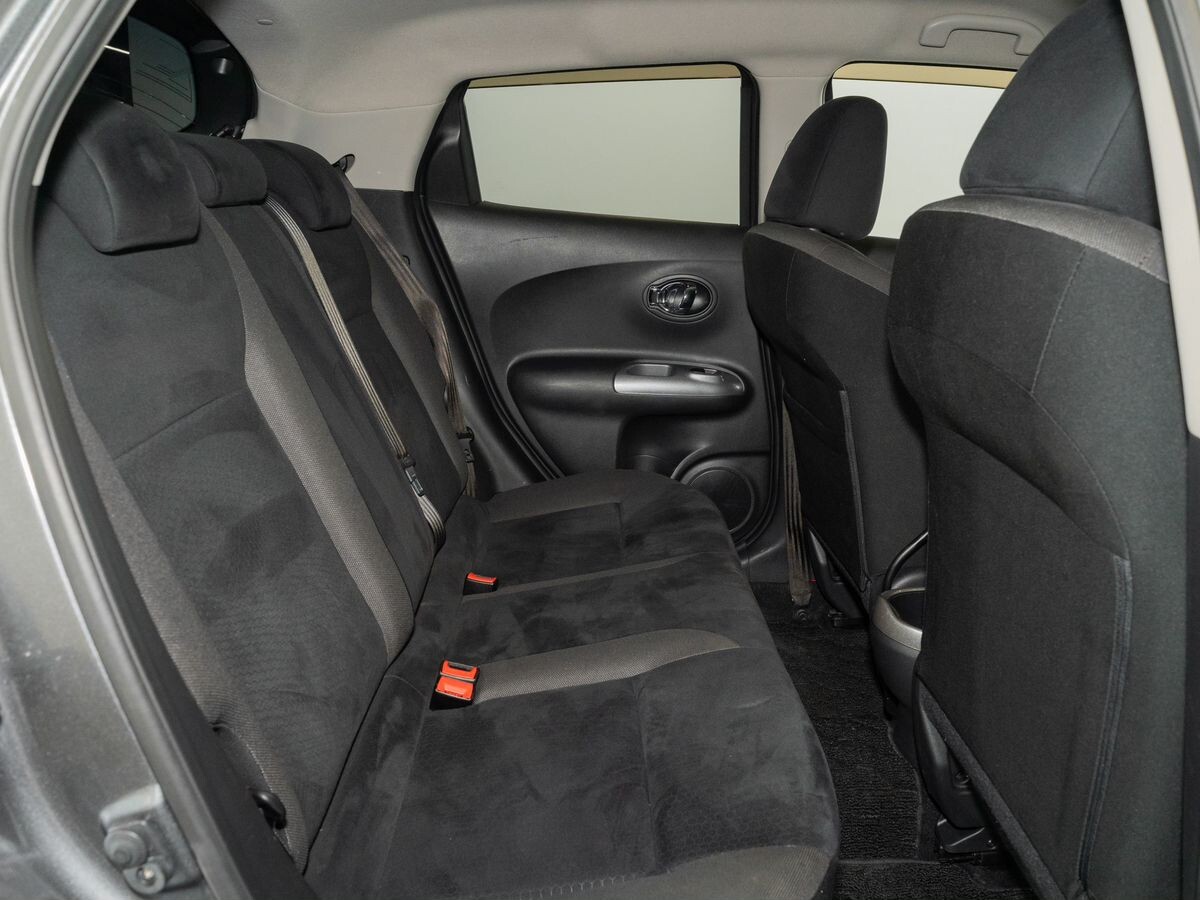 Nissan Juke 2011 - фото автомобиля