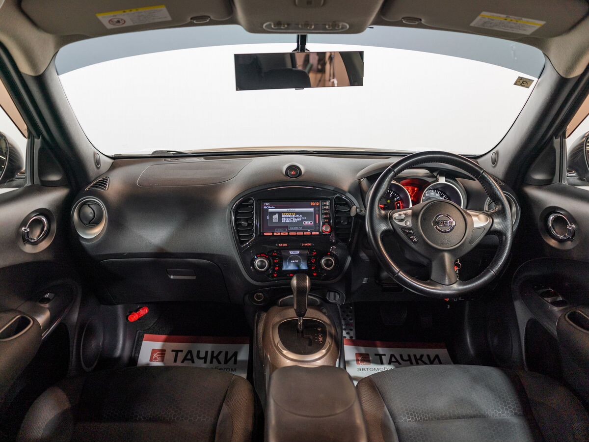 Nissan Juke 2011 - фото автомобиля
