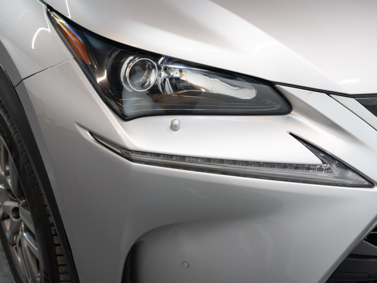 Lexus NX200 2016 - фото автомобиля