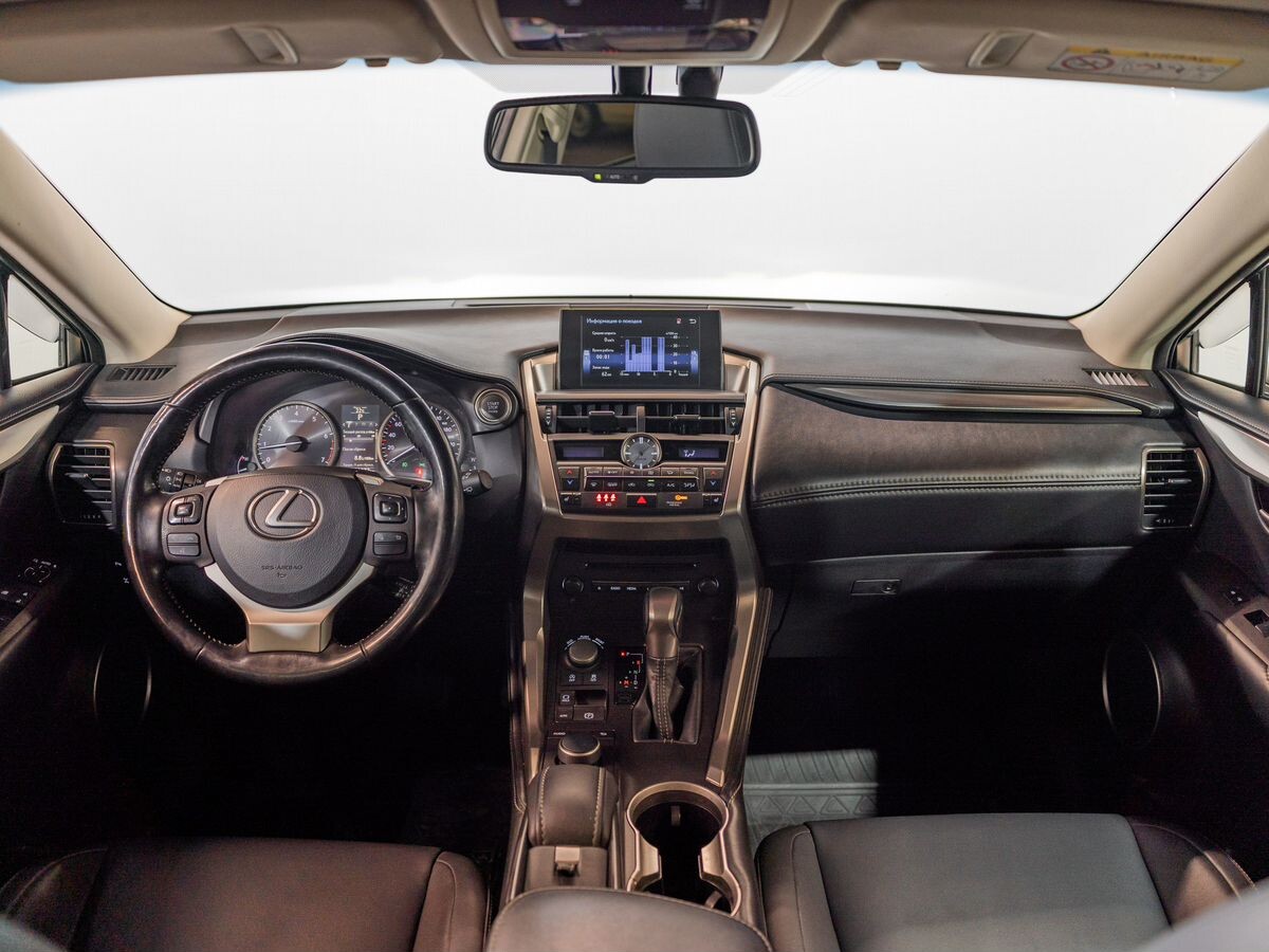Lexus NX200 2016 - фото автомобиля