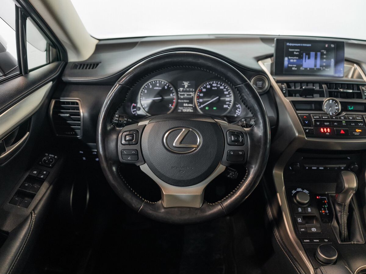 Lexus NX200 2016 - фото автомобиля