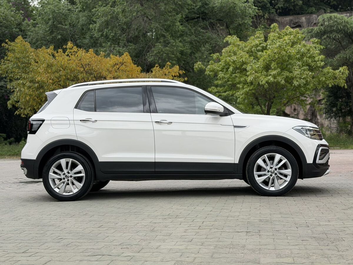 Volkswagen T-Cross 2021 - фото автомобиля