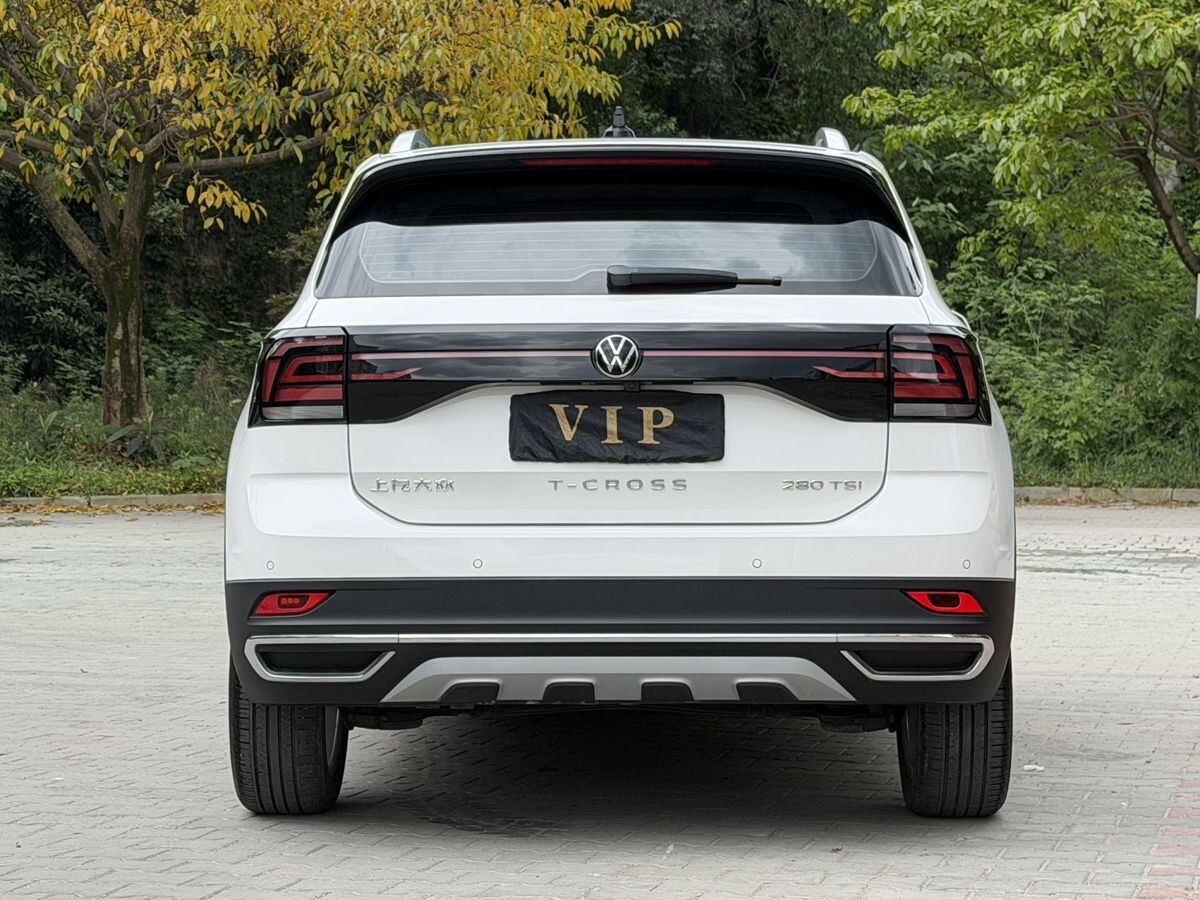 Volkswagen T-Cross 2021 - фото автомобиля