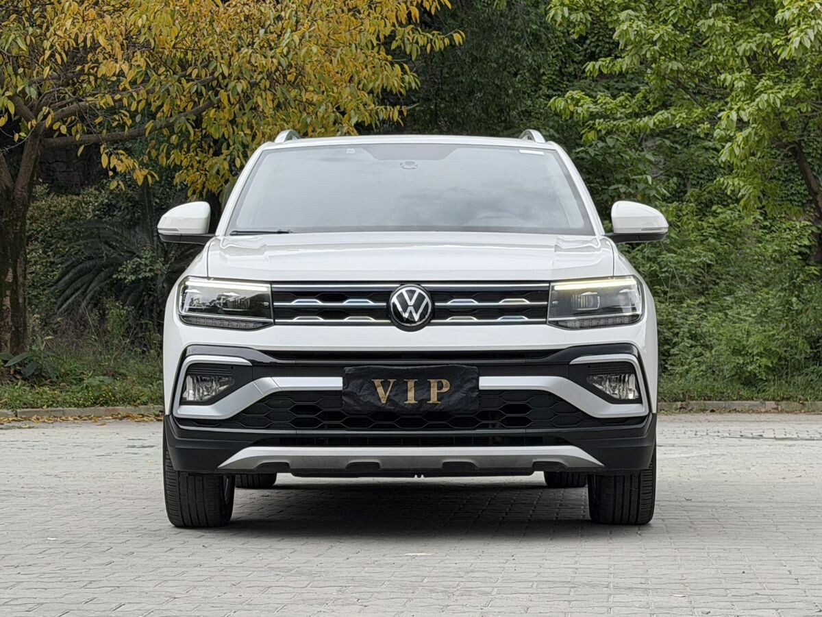 Volkswagen T-Cross 2021 - фото автомобиля