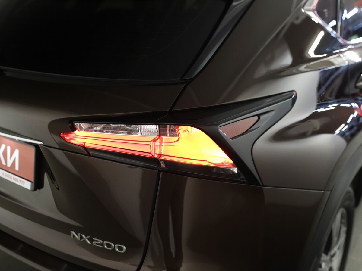 Lexus NX200 2017 - фото автомобиля