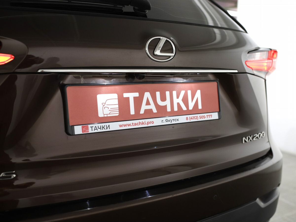 Lexus NX200 2017 - фото автомобиля