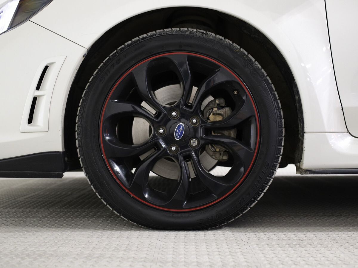 Subaru Levorg 2015 - фото автомобиля