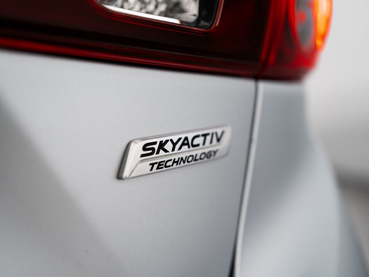 Mazda Axela 2017 - фото автомобиля