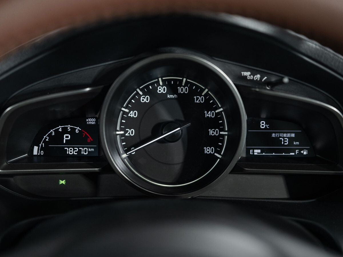Mazda Axela 2017 - фото автомобиля