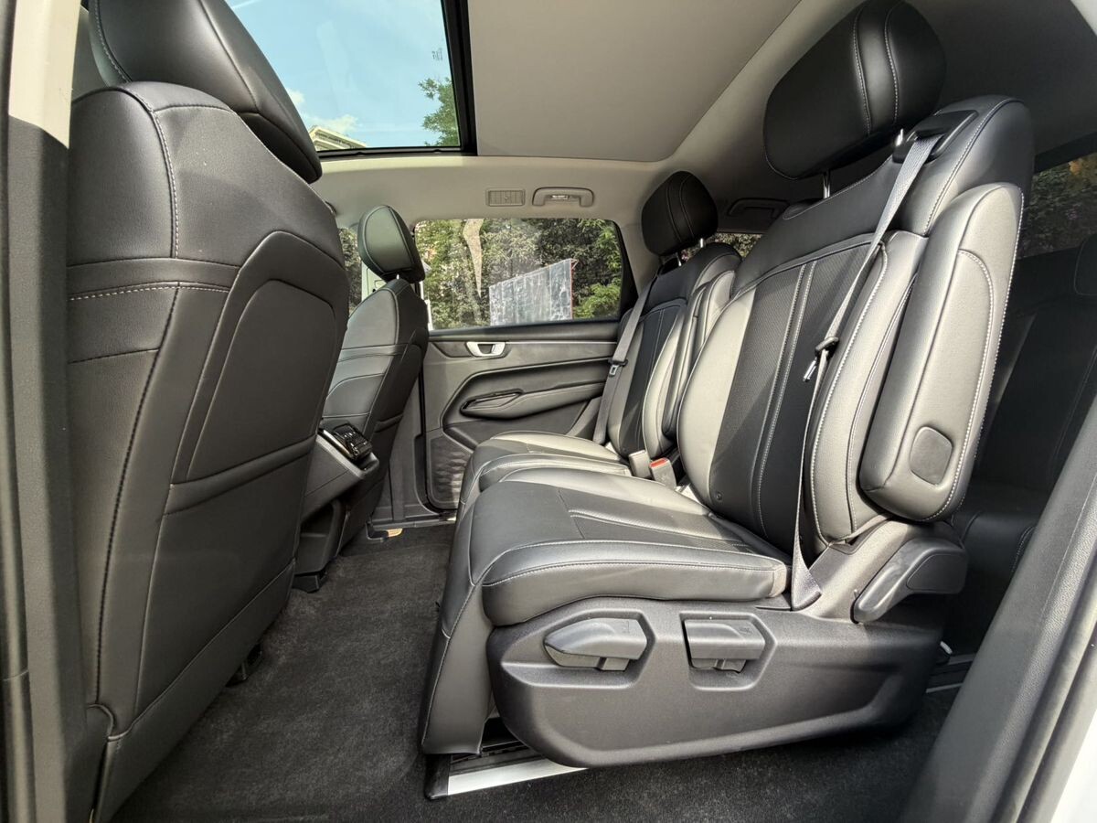 Wuling Victory 2021 - фото автомобиля