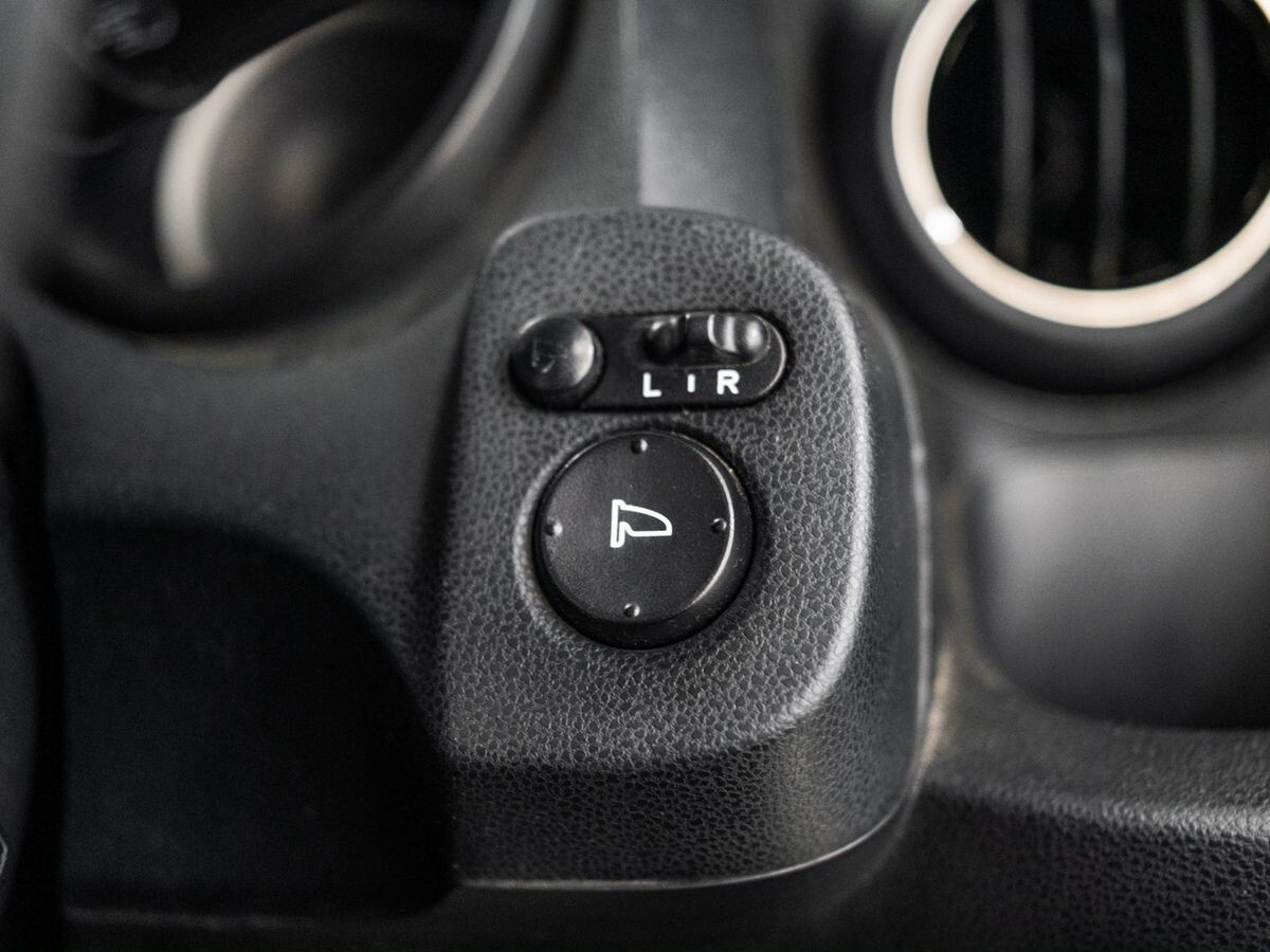 Honda Fit 2011 - фото автомобиля
