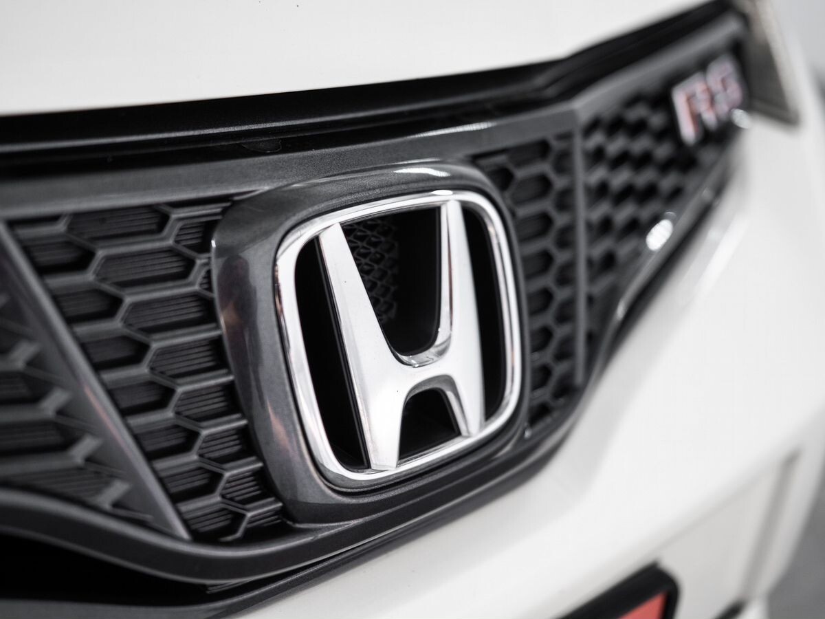 Honda Fit 2011 - фото автомобиля