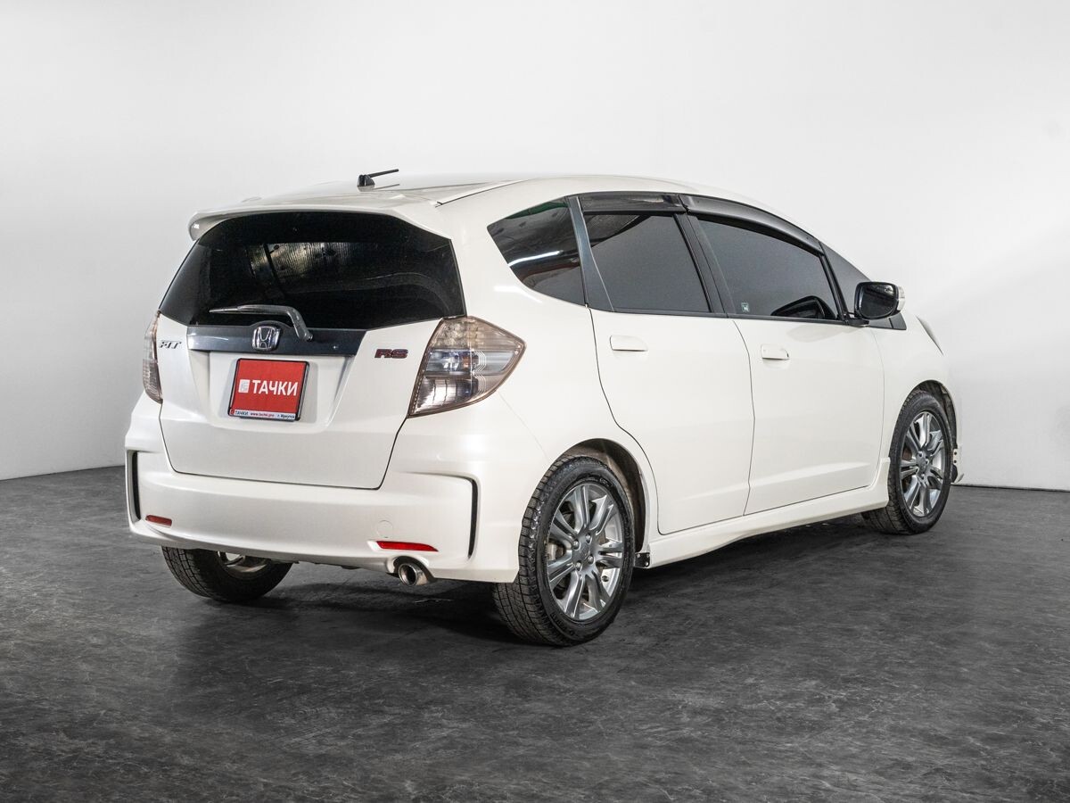 Honda Fit 2011 - фото автомобиля