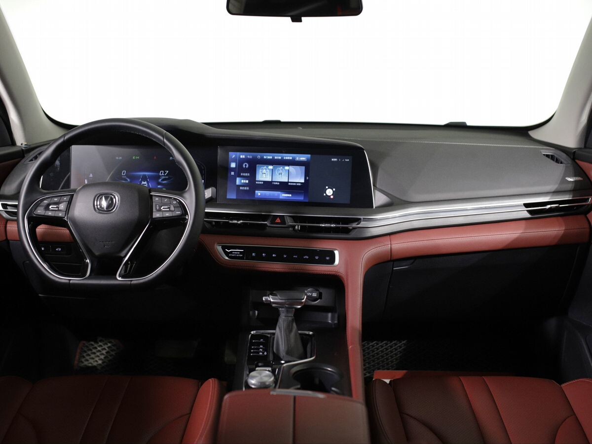 Changan CS75 Plus 2020 - фото автомобиля