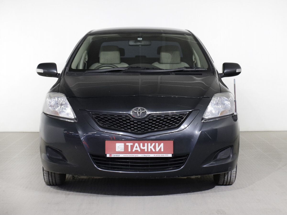 Toyota Belta 2011 - фото автомобиля