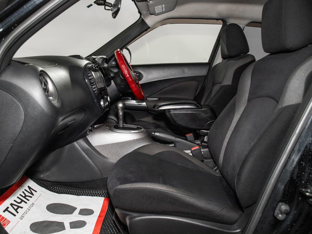 Nissan Juke 2010 - фото автомобиля