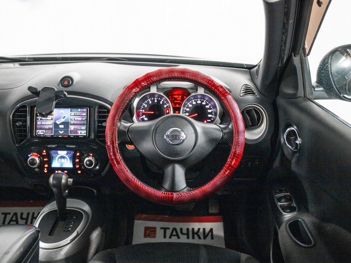 Nissan Juke 2010 - фото автомобиля