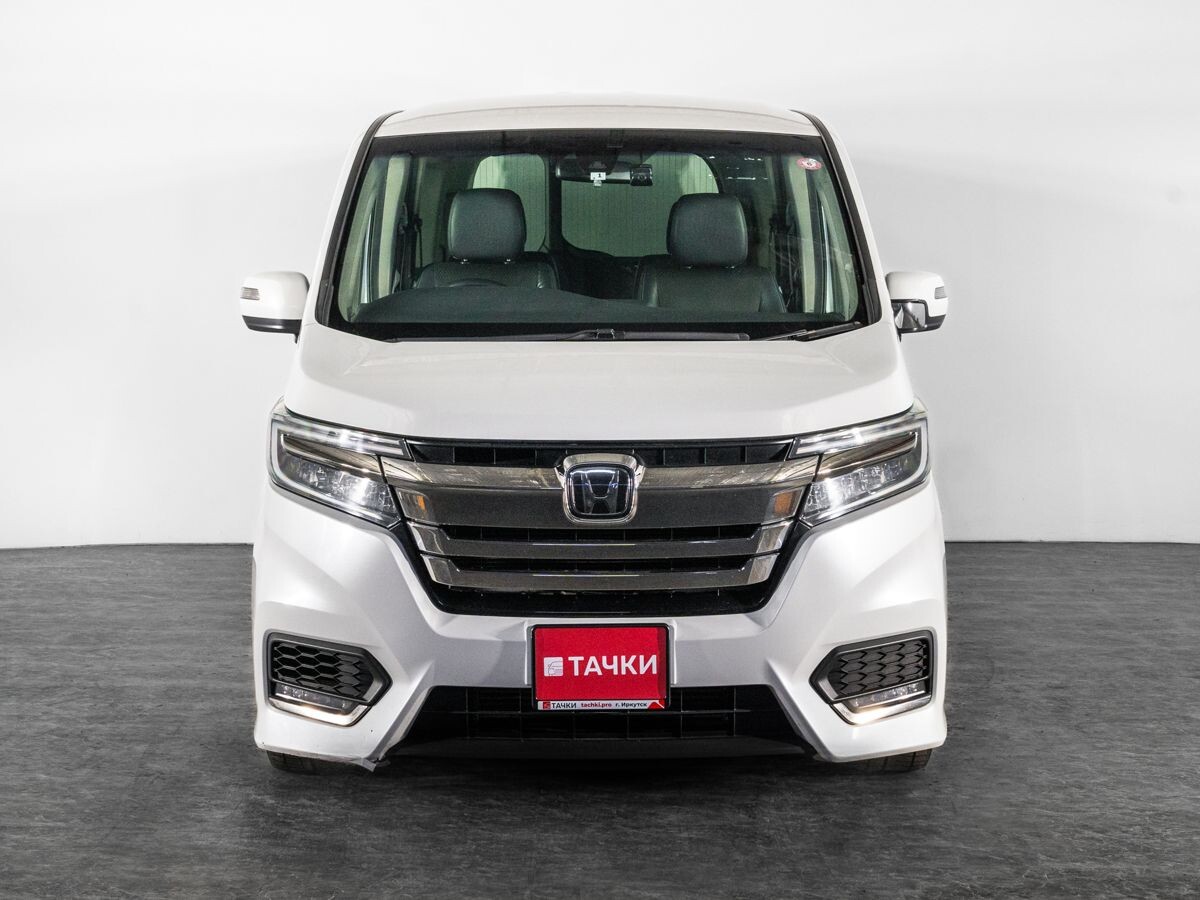 Honda Stepwgn 2018 - фото автомобиля