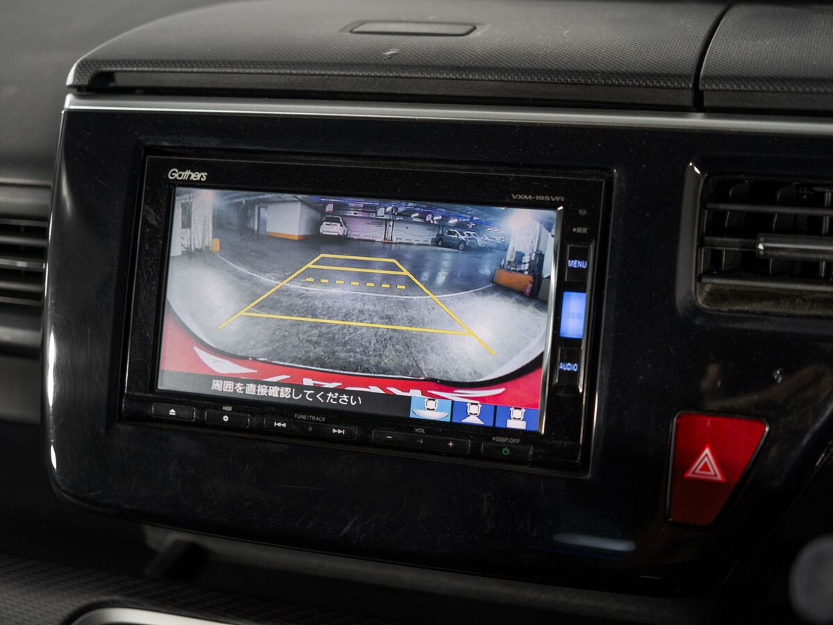 Honda Stepwgn 2018 - фото автомобиля
