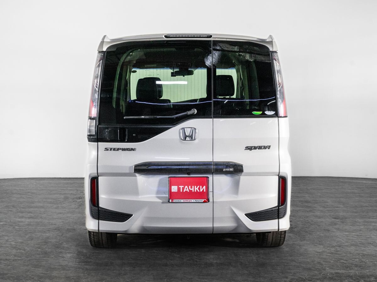 Honda Stepwgn 2018 - фото автомобиля