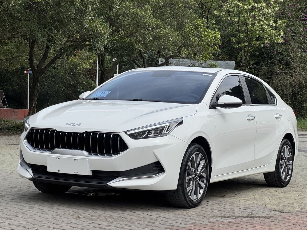 Kia K3 2022 - фото автомобиля