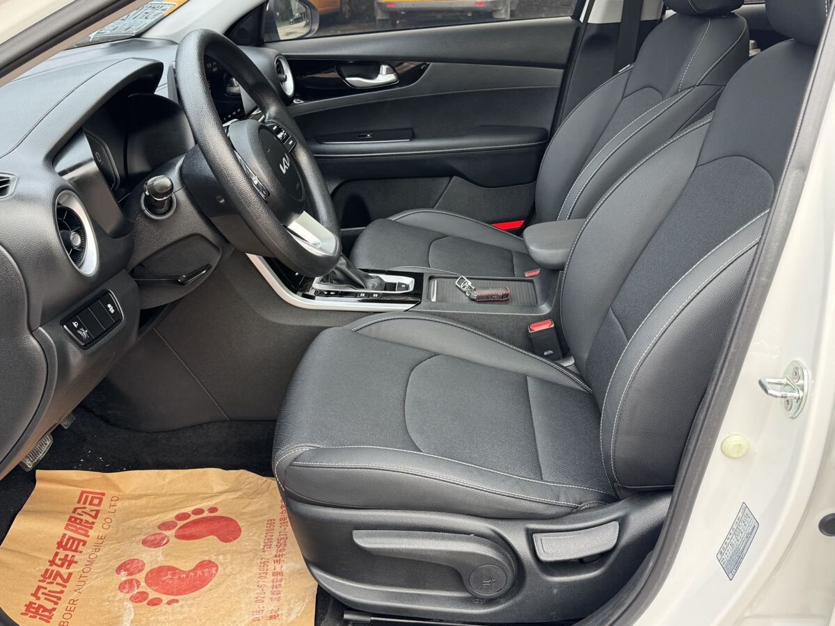 Kia K3 2022 - фото автомобиля