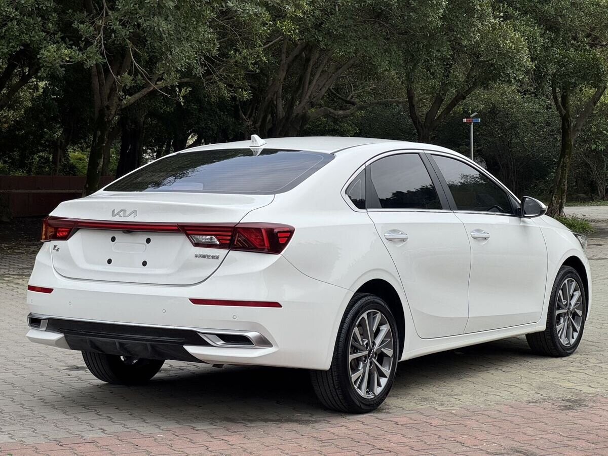 Kia K3 2022 - фото автомобиля