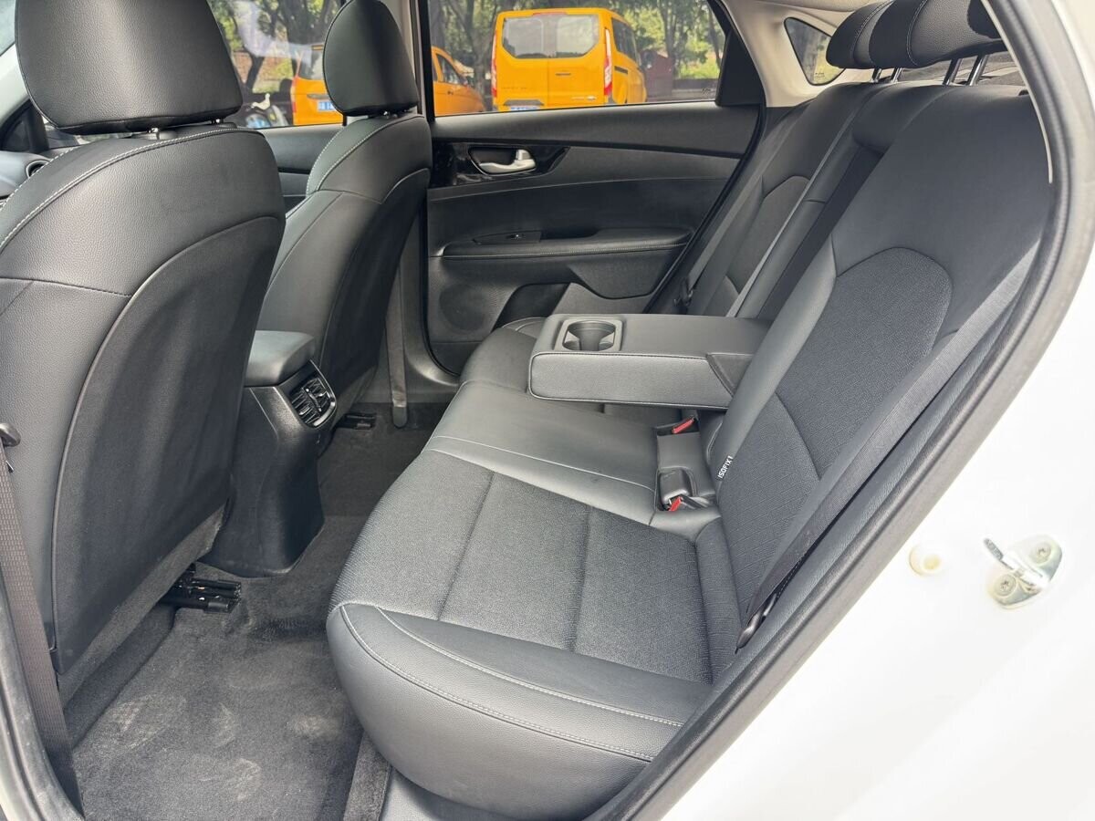 Kia K3 2022 - фото автомобиля