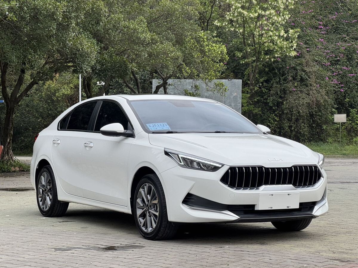 Kia K3 2022 - фото автомобиля