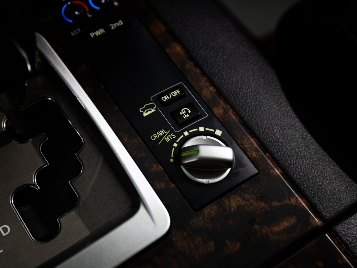 Toyota Land Cruiser 2014 - фото автомобиля