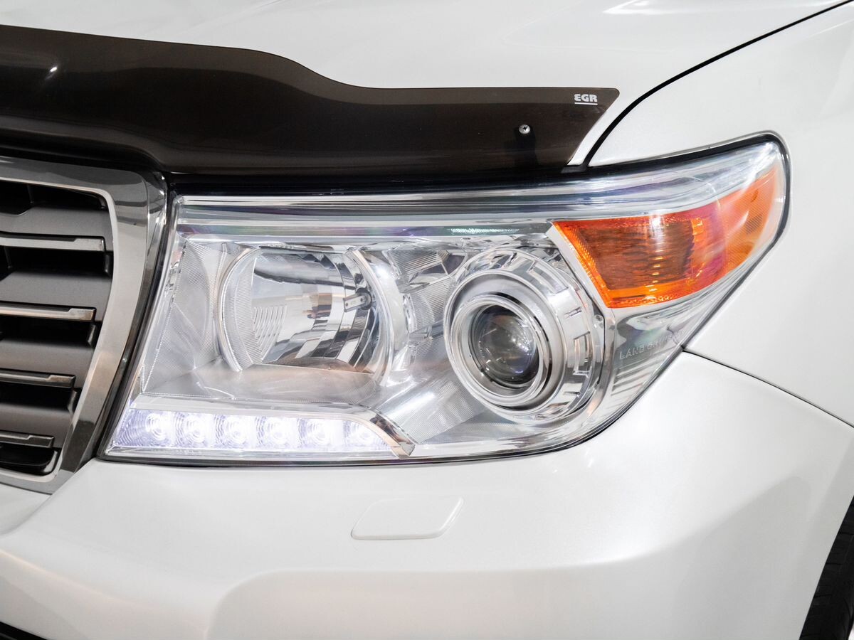 Toyota Land Cruiser 2014 - фото автомобиля