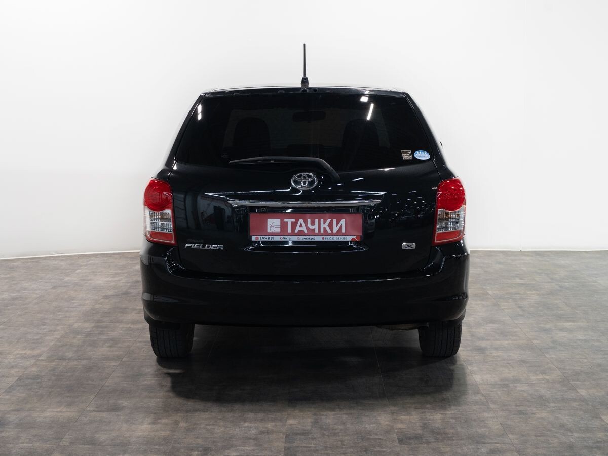 Toyota Corolla Fielder 2010 - фото автомобиля