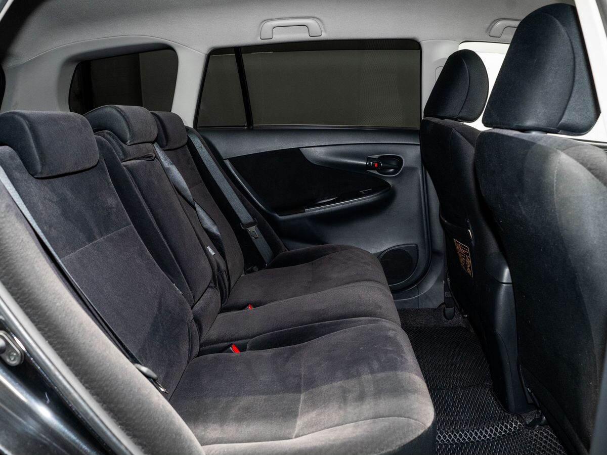 Toyota Corolla Fielder 2010 - фото автомобиля